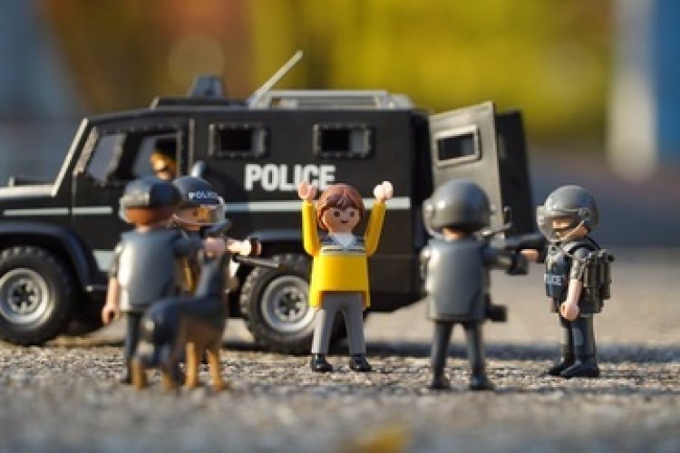 Страны ЕС заморозили около 14 млрд евро активов попавших под санкции против РФ лиц - СМИ