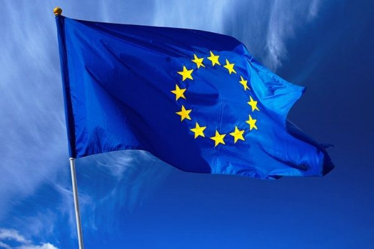 ЕС изучает возможность запрета транзита товаров через Россию