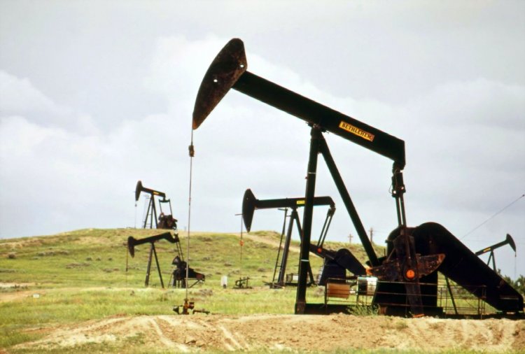 Скидка на нефть Urals к Brent в июне достигла $19,43 за "бочку"