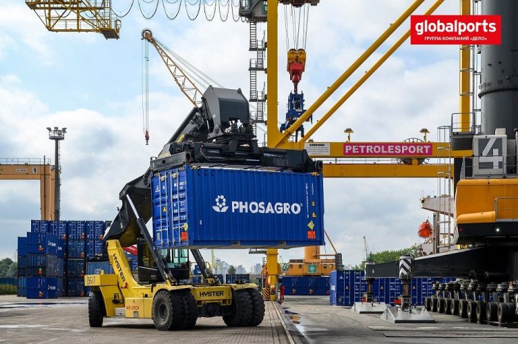Global Ports и «ФосАгро» заключили 5-летний контракт на перевалку удобрений в порту Санкт-Петербург