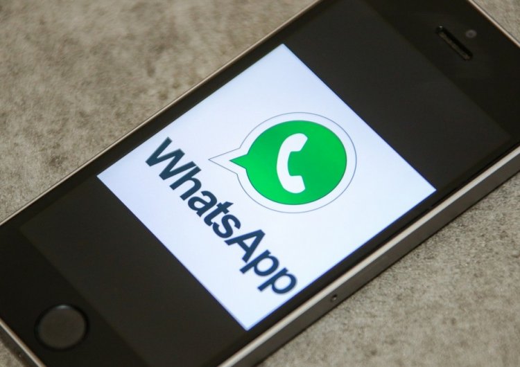 Роскомнадзор внес WhatsApp в один реестр