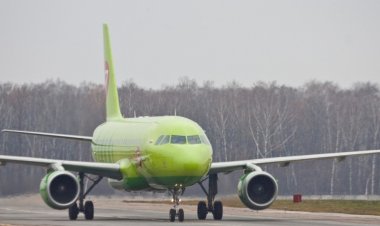 Крупный пожар начался в аэропорту Домодедово