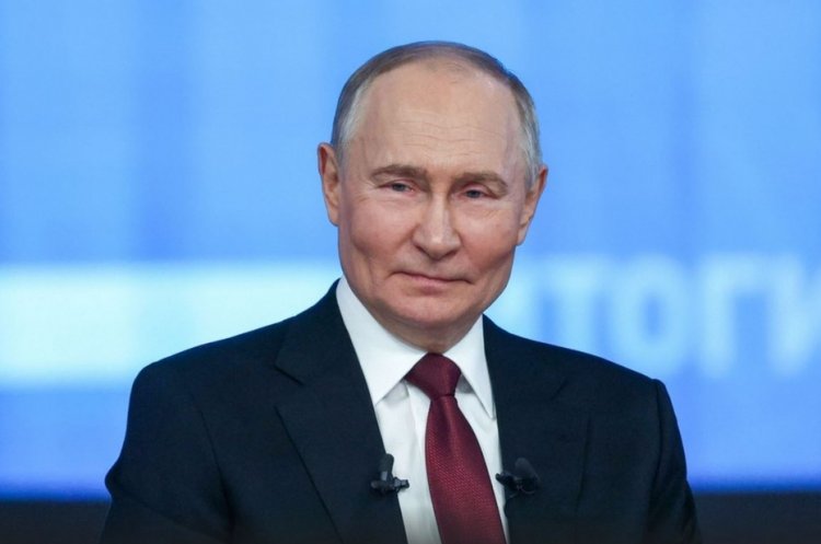 Путин обратился к россиянкам в Международный женский день